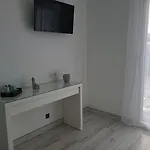 L'escale Romanesque Bed & Breakfast