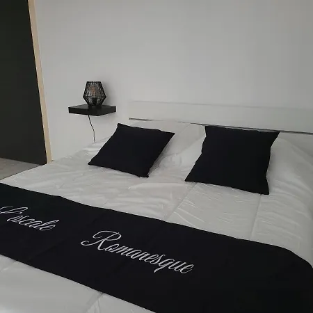 L'escale Romanesque Ozeville