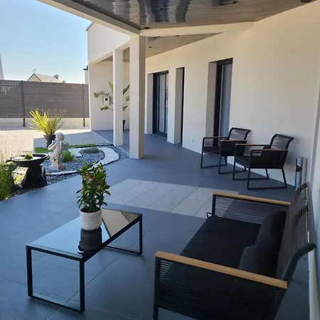 L'escale Romanesque 4*