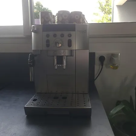 לינה וארוחת בוקר L'escale Romanesque 4*