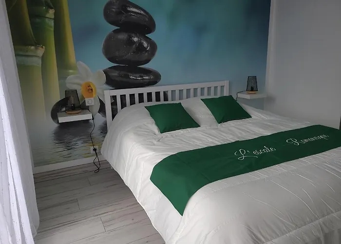 L'escale Romanesque Bed and Breakfast 4*