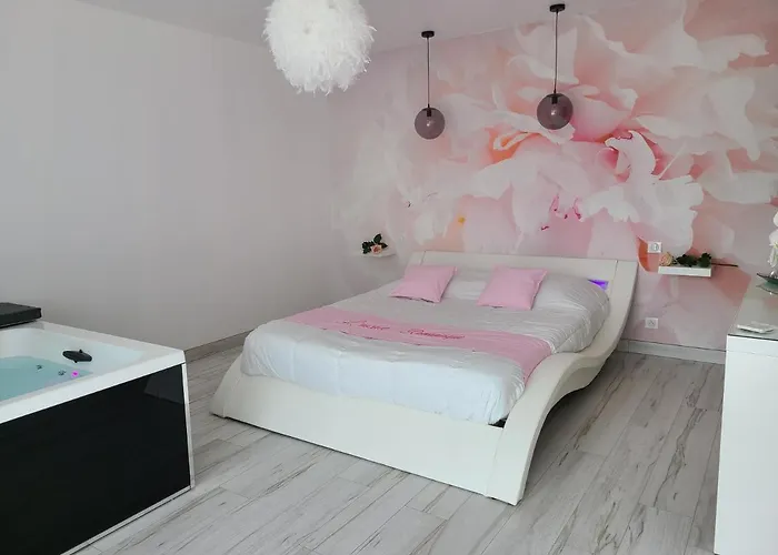 L'escale Romanesque 4* Ozeville