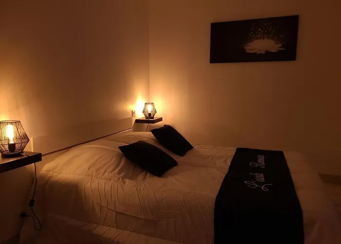 L'escale Romanesque Bed and Breakfast Ozeville