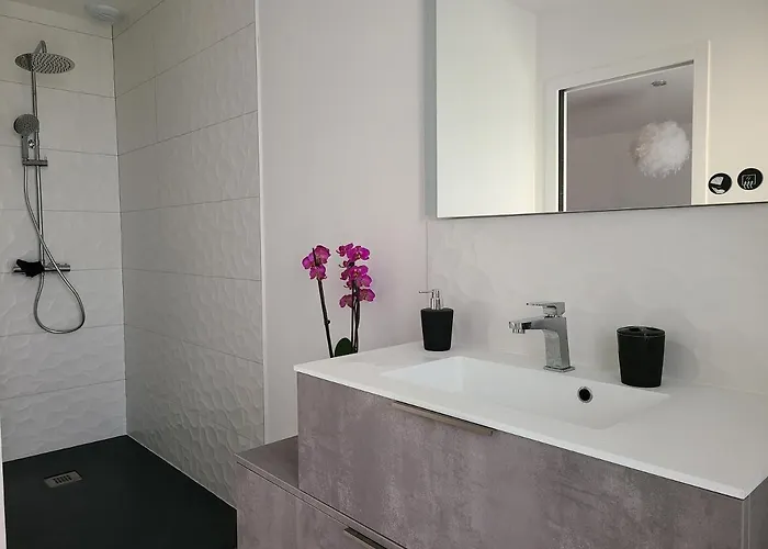 L'escale Romanesque Ozeville