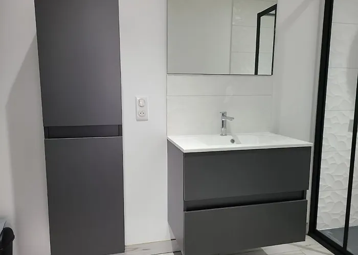 L'escale Romanesque Ozeville