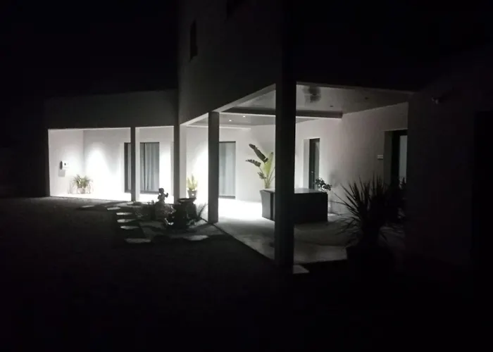 Nocleg ze śniadaniem L'escale Romanesque 4*