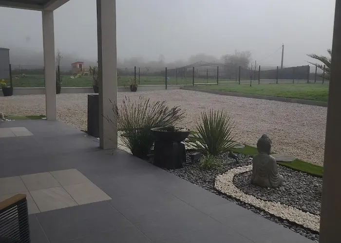 L'escale Romanesque Ozeville