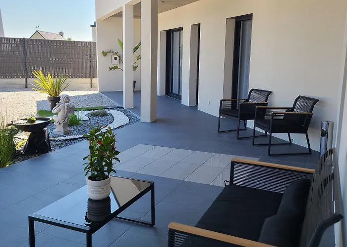 L'escale Romanesque Ozeville