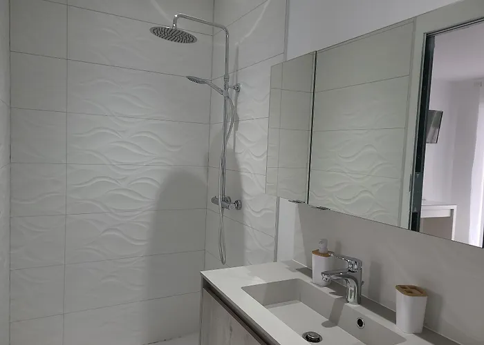 L'escale Romanesque Ozeville