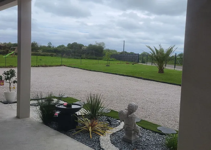 L'escale Romanesque Nocleg ze śniadaniem